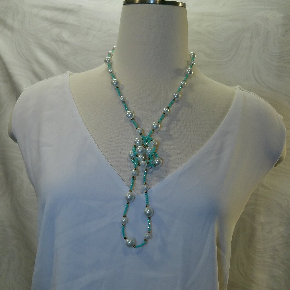 BEAUTIFUL NECKLACE BY RUSH DENIS & CHARLES beads (360)